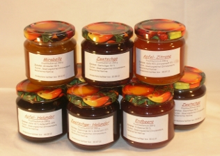 Bild:Fruchtaufstrich_in_Gläsern